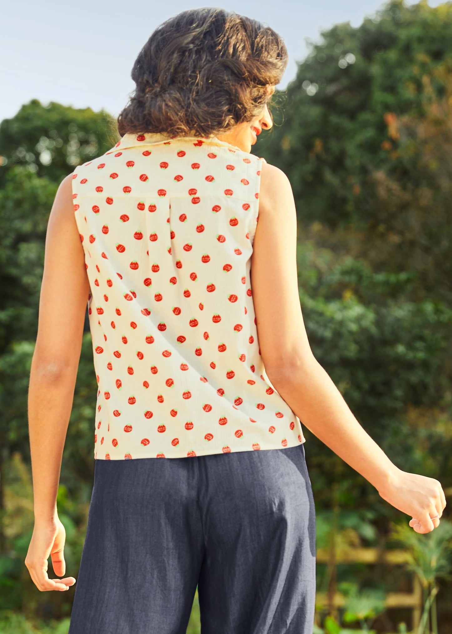 Gala Glitter Sleeveless Blouse