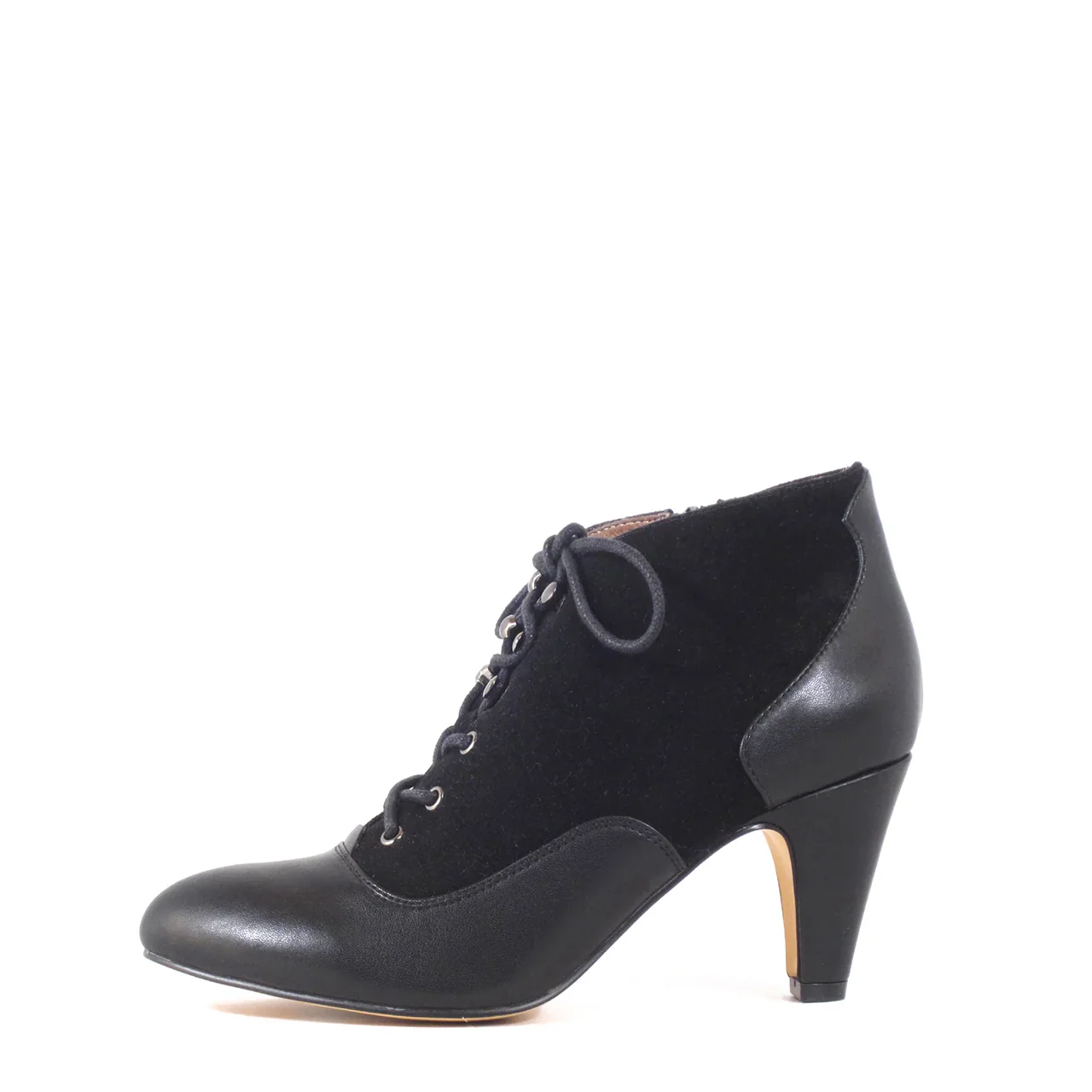 Izzy Vintage Booties