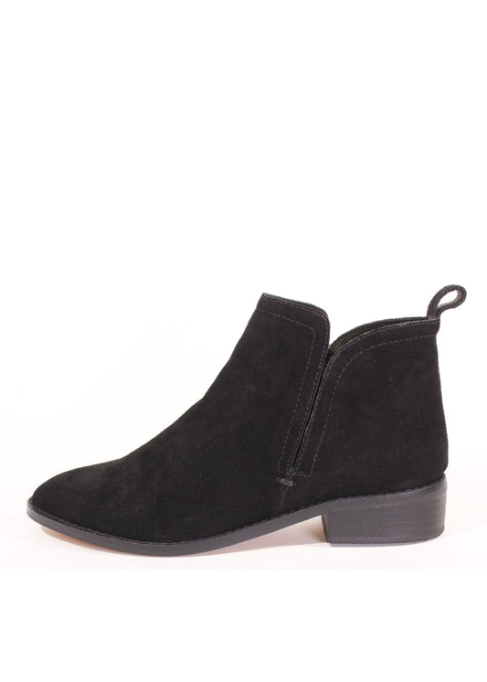 Kelly Chelsea Boots